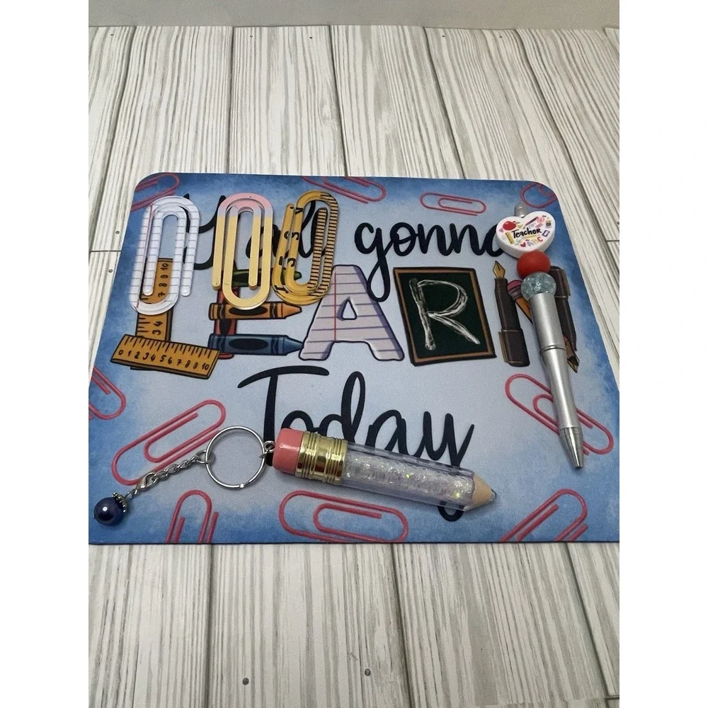 6 Piece Teacher Gift- Mousepad, 3 Large Paper Clips, Beadable Pen, And Key Chain